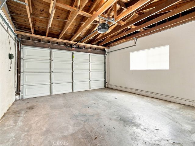 11137 Parr Avenue, Sunland, CA 91040
