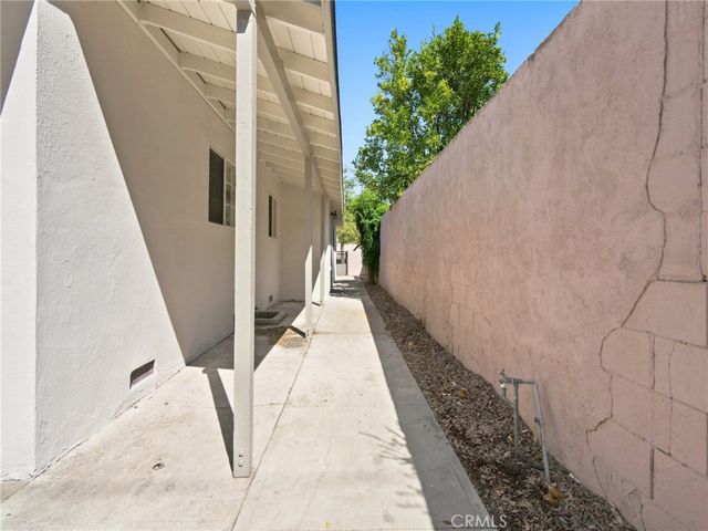 11137 Parr Avenue, Sunland, CA 91040