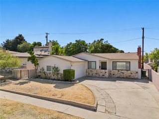 11137 Parr Avenue, Sunland, CA 91040