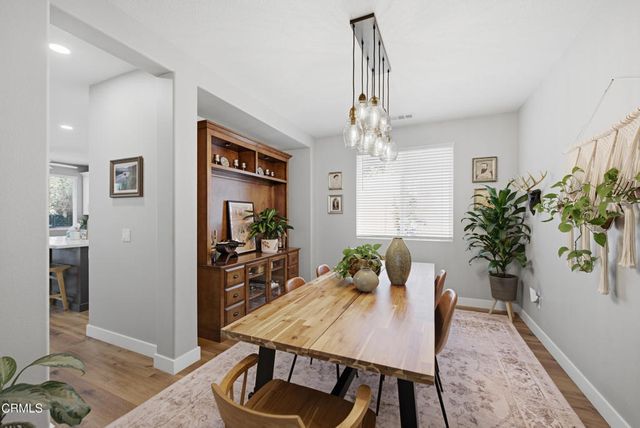 660 Clearwater Creek Drive, Thousand Oaks, CA 91320