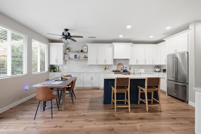 660 Clearwater Creek Drive, Thousand Oaks, CA 91320
