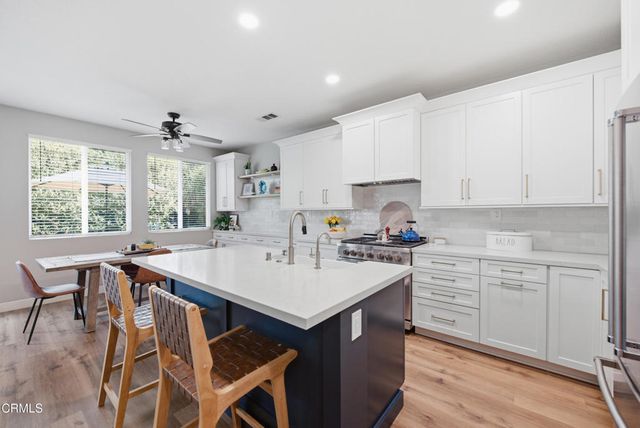 660 Clearwater Creek Drive, Thousand Oaks, CA 91320