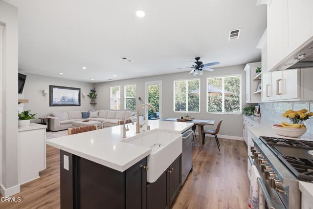 660 Clearwater Creek Drive, Thousand Oaks, CA 91320