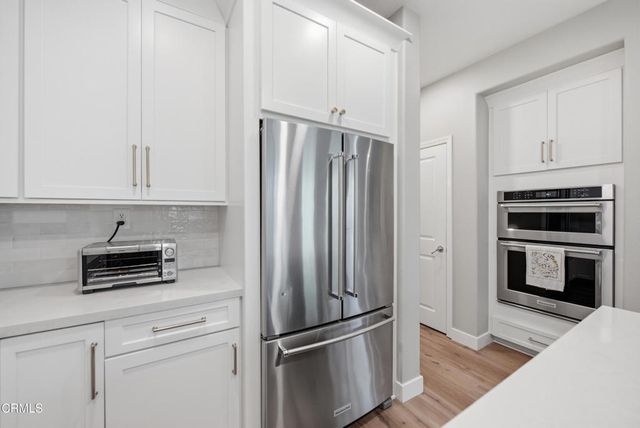 660 Clearwater Creek Drive, Thousand Oaks, CA 91320