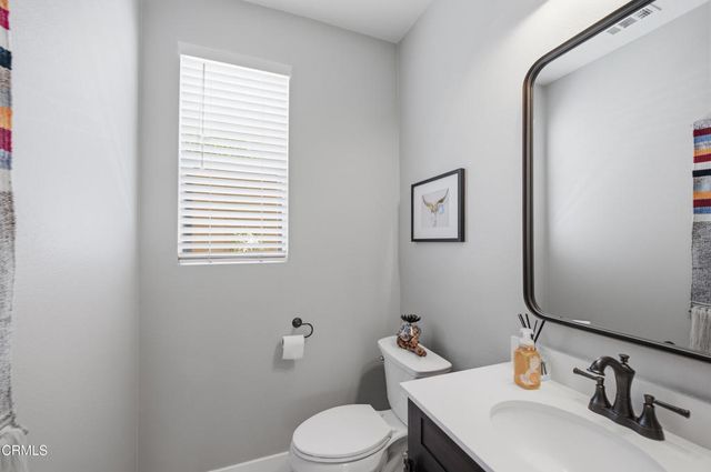 660 Clearwater Creek Drive, Thousand Oaks, CA 91320