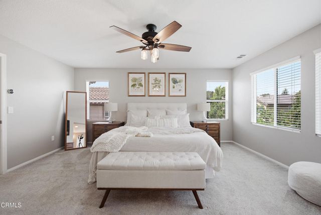 660 Clearwater Creek Drive, Thousand Oaks, CA 91320