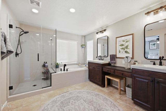660 Clearwater Creek Drive, Thousand Oaks, CA 91320