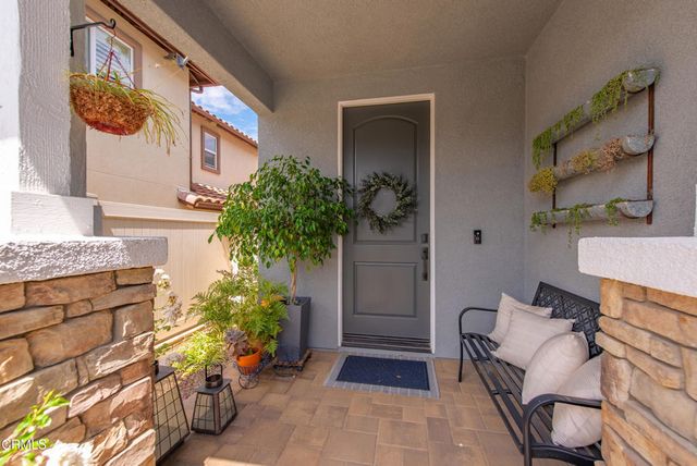 660 Clearwater Creek Drive, Thousand Oaks, CA 91320
