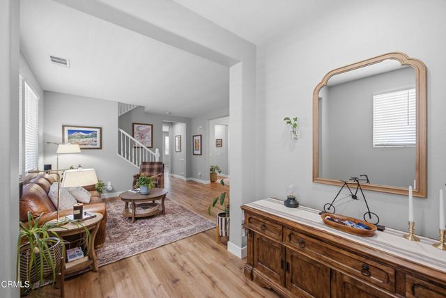660 Clearwater Creek Drive, Thousand Oaks, CA 91320
