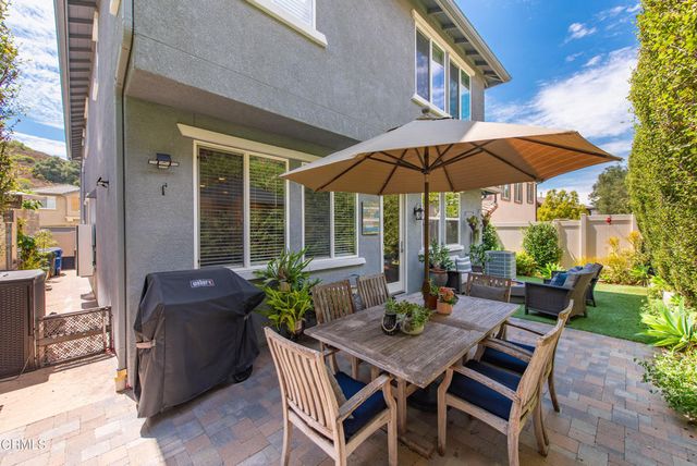 660 Clearwater Creek Drive, Thousand Oaks, CA 91320