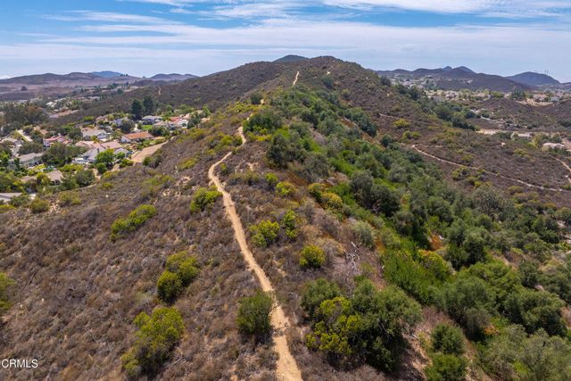 660 Clearwater Creek Drive, Thousand Oaks, CA 91320