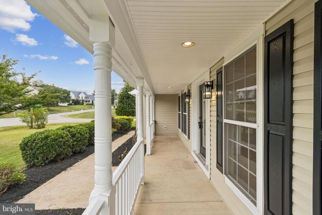 4101 MOSSY BANK LN, Fredericksburg, VA 22408
