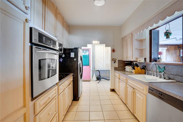 2310 N BOULEVARD, Tampa, FL 33602