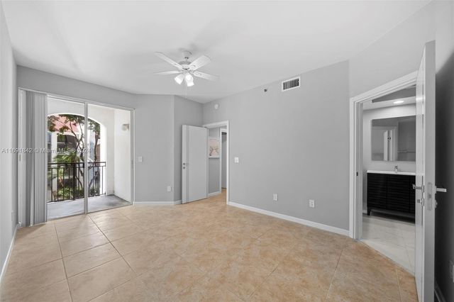 3225 NE 184th St 10205, Aventura, FL 33160