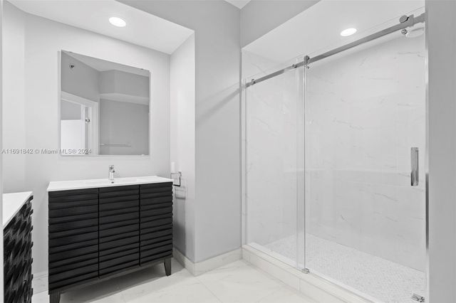 3225 NE 184th St 10205, Aventura, FL 33160