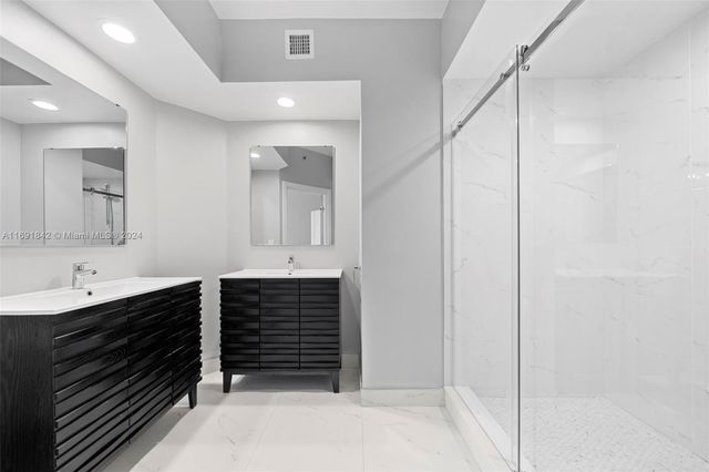 3225 NE 184th St 10205, Aventura, FL 33160