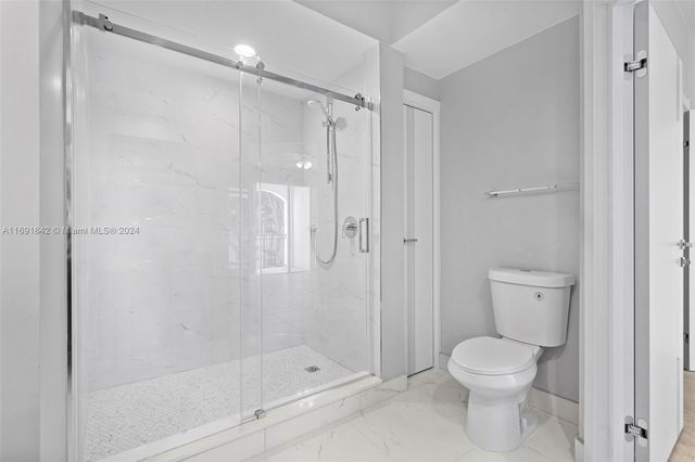 3225 NE 184th St 10205, Aventura, FL 33160