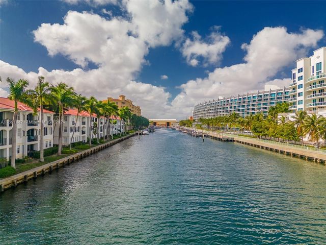 3225 NE 184th St 10205, Aventura, FL 33160