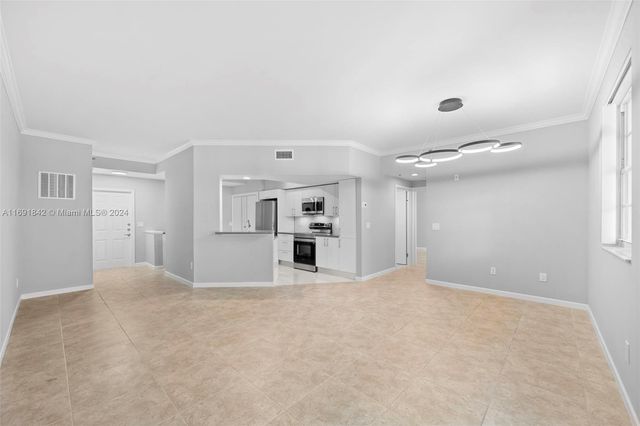 3225 NE 184th St 10205, Aventura, FL 33160