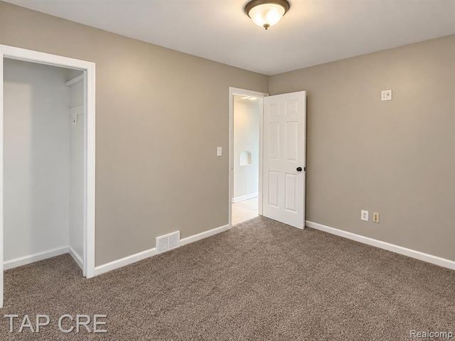 19762 Shiawassee Drive, Detroit, MI 48219