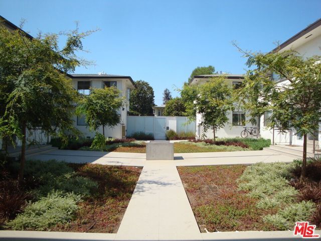 3130 S BARRINGTON Avenue A, Los Angeles, CA 90066