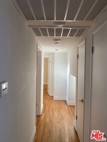 3130 S BARRINGTON Avenue A, Los Angeles, CA 90066