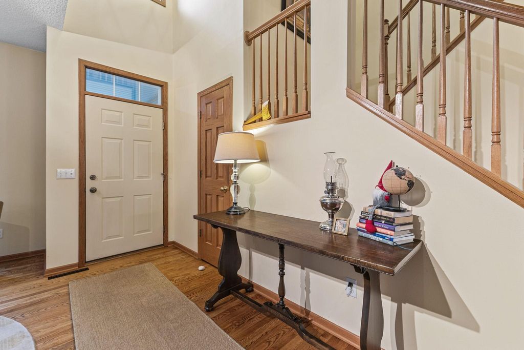 14290 Flora Way, Apple Valley, MN 55124 — photo 4