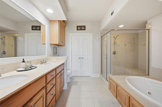 500 Waters Edge Drive 228, Lake Dallas, TX 75065