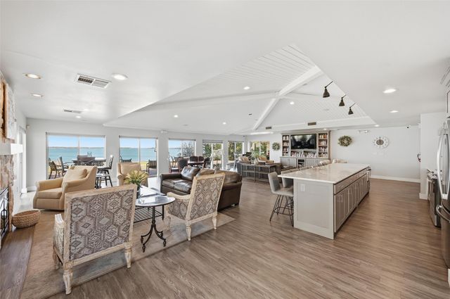 500 Waters Edge Drive 228, Lake Dallas, TX 75065