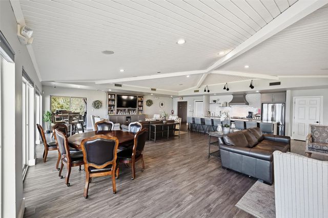 500 Waters Edge Drive 228, Lake Dallas, TX 75065