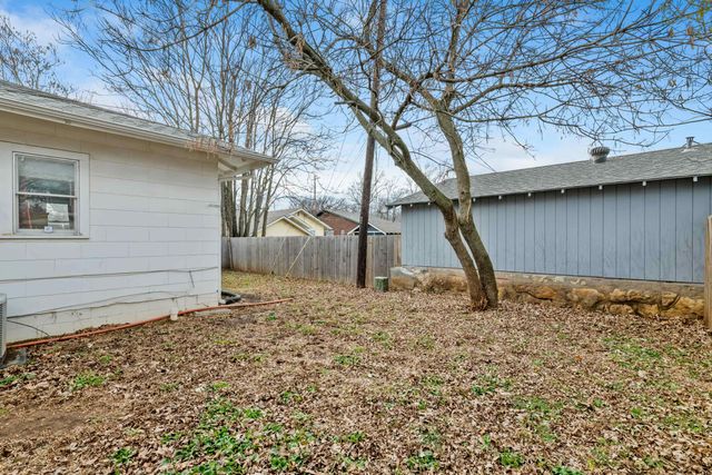 409 Houser Dr, El Dorado, KS 67042