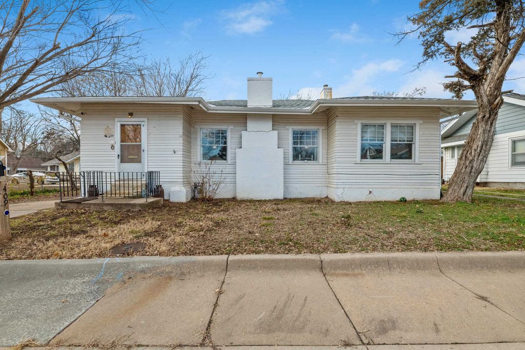 409 Houser Dr, El Dorado, KS 67042