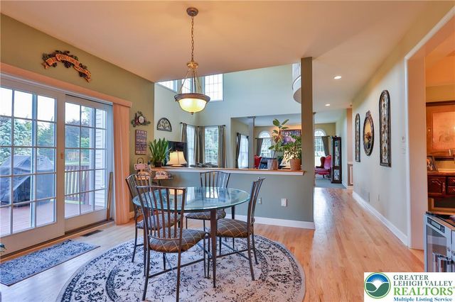 351 Manor Drive, Lower Nazareth Twp, PA 18064
