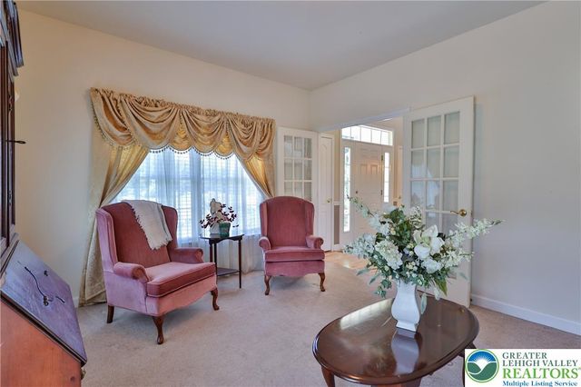 351 Manor Drive, Lower Nazareth Twp, PA 18064