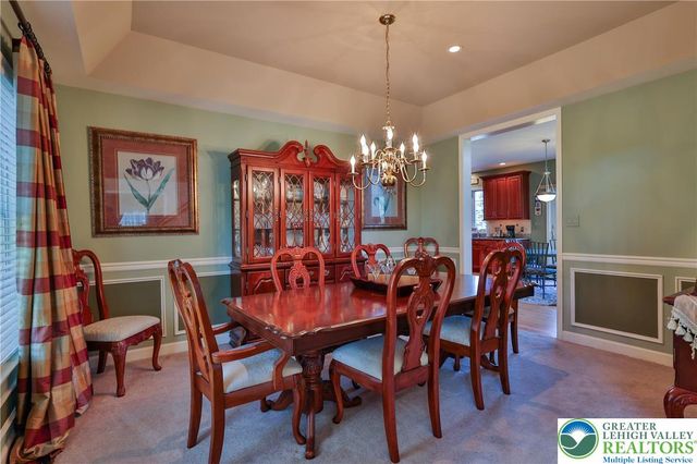 351 Manor Drive, Lower Nazareth Twp, PA 18064