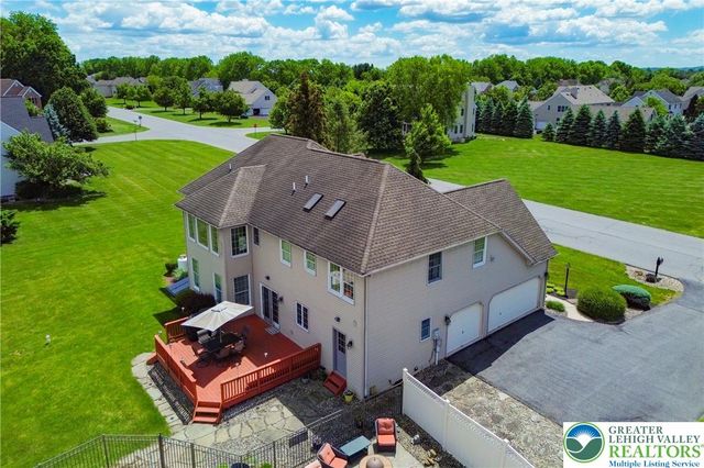351 Manor Drive, Lower Nazareth Twp, PA 18064