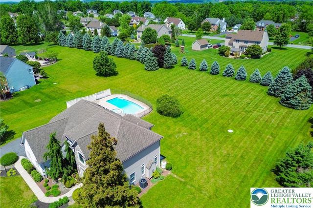 351 Manor Drive, Lower Nazareth Twp, PA 18064