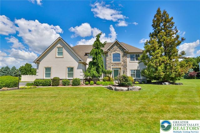 351 Manor Drive, Lower Nazareth Twp, PA 18064