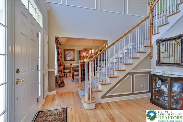 351 Manor Drive, Lower Nazareth Twp, PA 18064