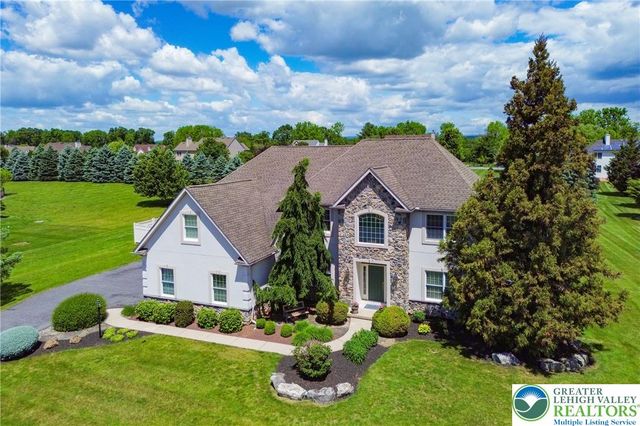351 Manor Drive, Lower Nazareth Twp, PA 18064
