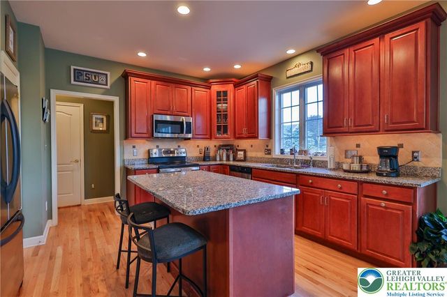 351 Manor Drive, Lower Nazareth Twp, PA 18064