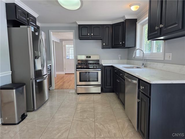 5937 Lakeshore Road, Cicero, NY 13039