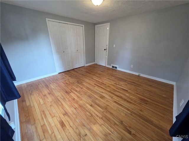 5937 Lakeshore Road, Cicero, NY 13039