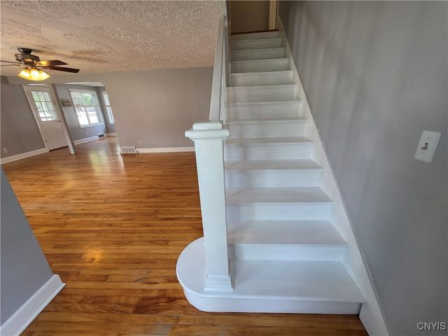 5937 Lakeshore Road, Cicero, NY 13039