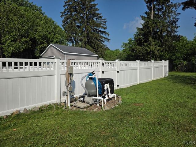 5937 Lakeshore Road, Cicero, NY 13039