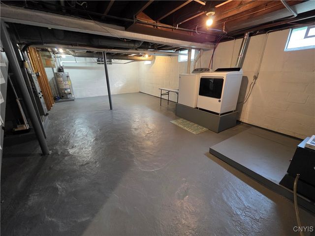 5937 Lakeshore Road, Cicero, NY 13039