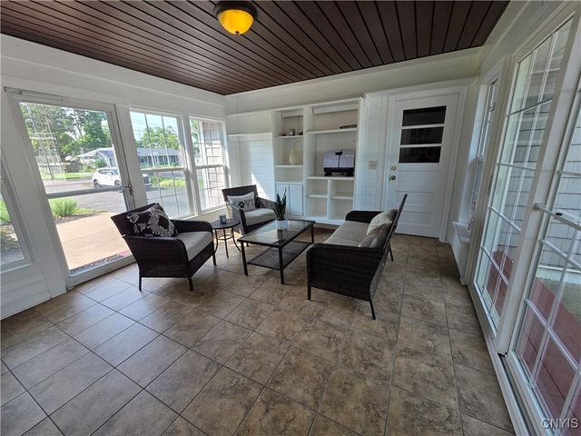5937 Lakeshore Road, Cicero, NY 13039