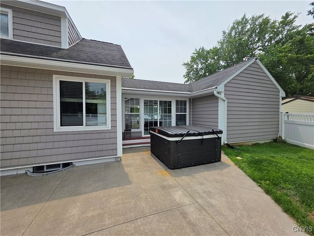 5937 Lakeshore Road, Cicero, NY 13039