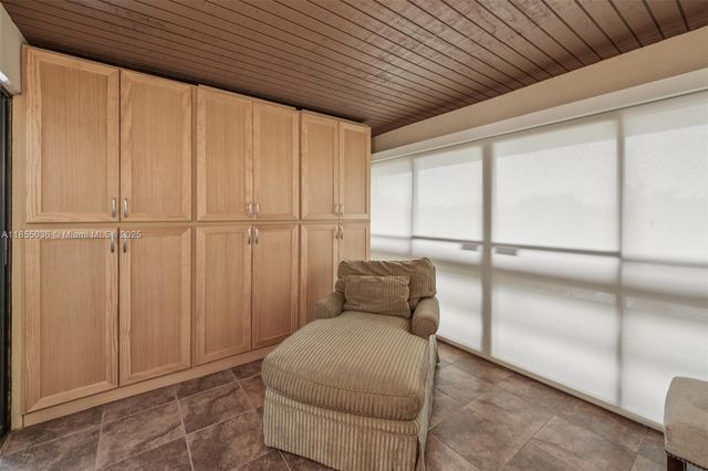 121 SW 96th Ter 205, Plantation, FL 33324