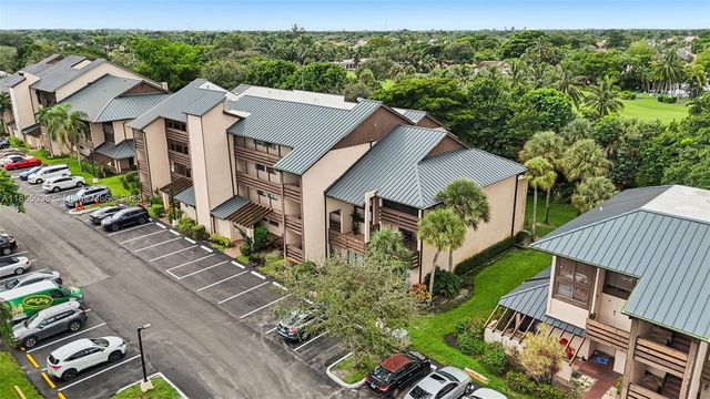 121 SW 96th Ter 205, Plantation, FL 33324